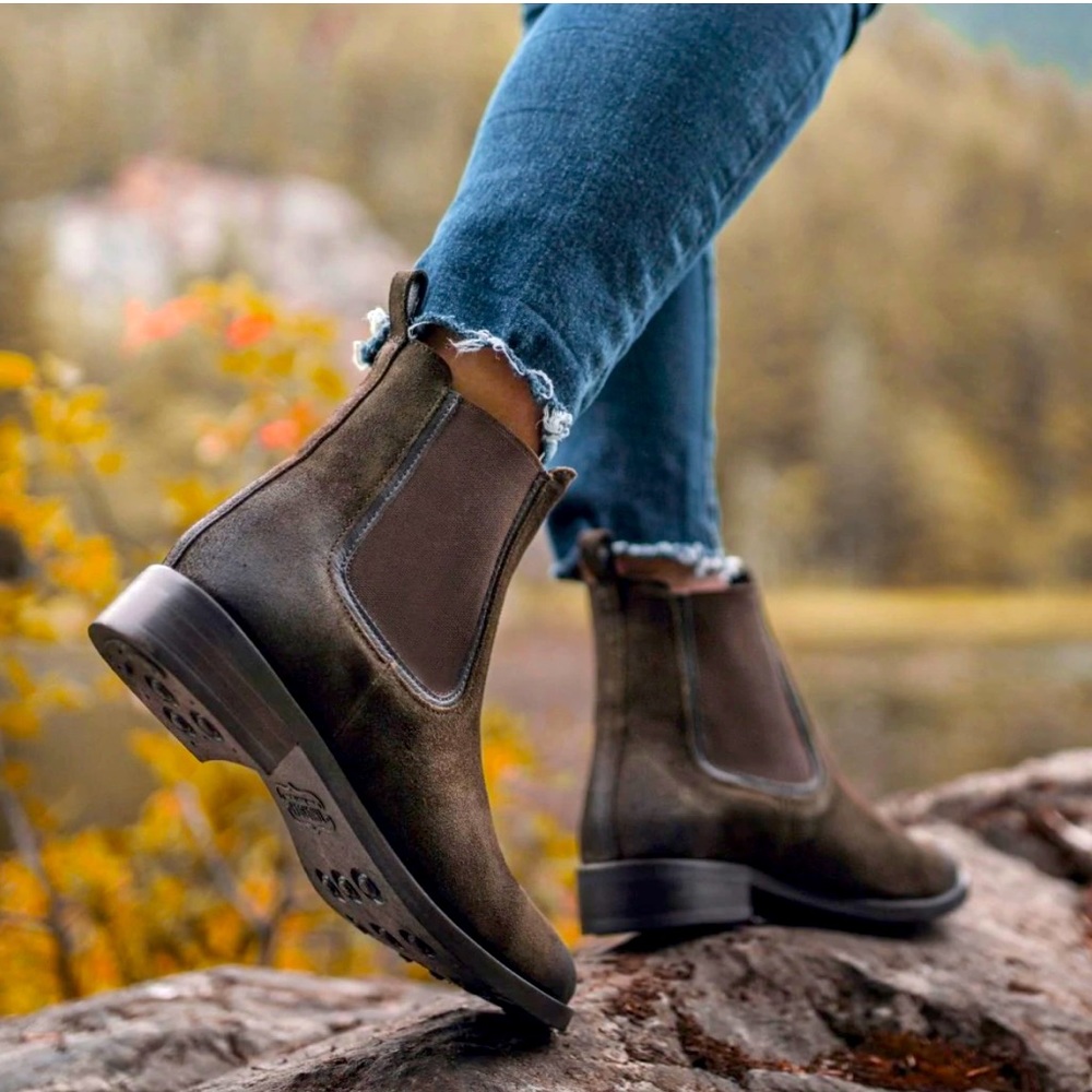 Thursday brand suede boots olive green (almost brown) size 8. Worn once!